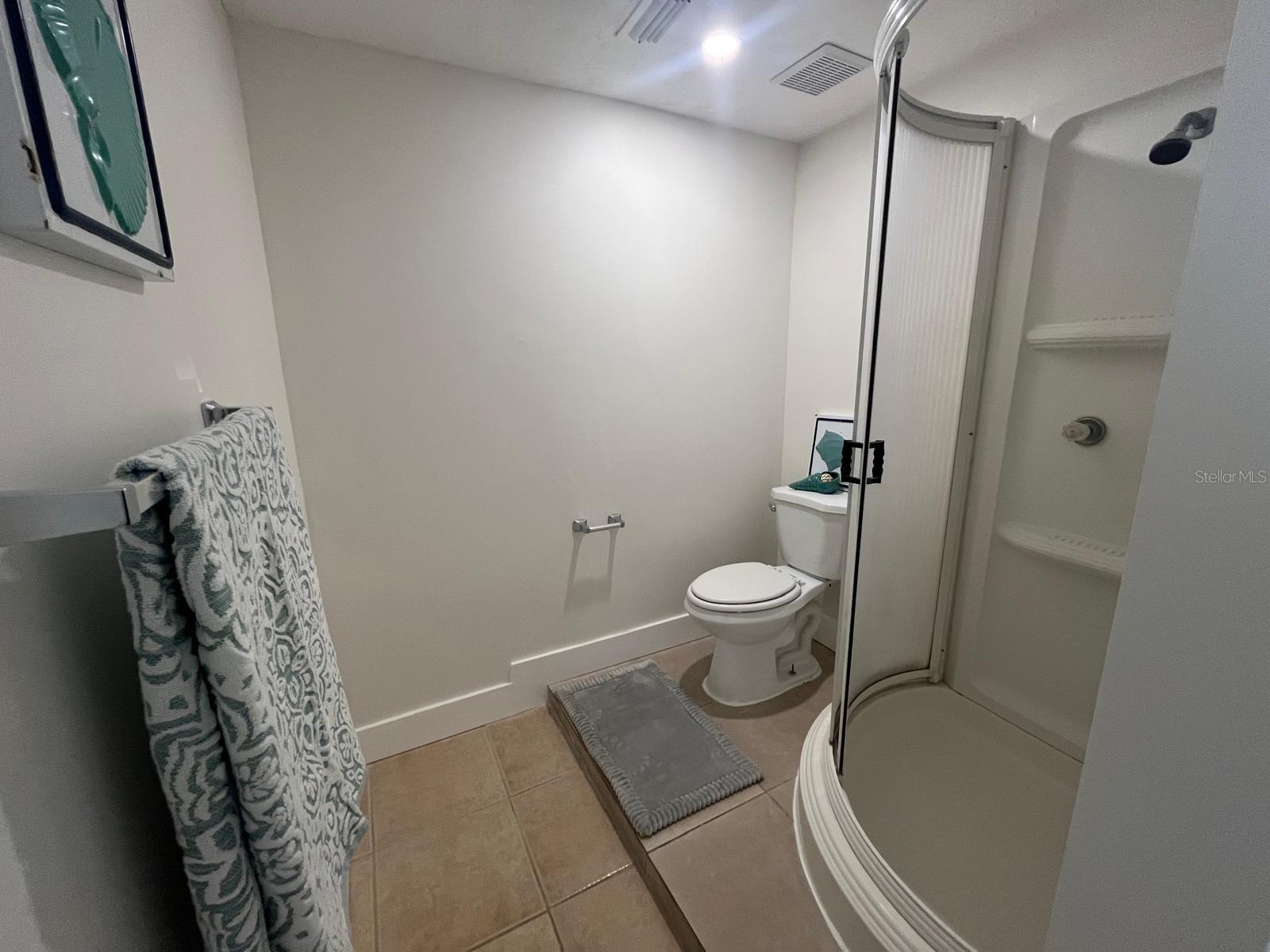 ALOHA GARDENS - Residential Lease