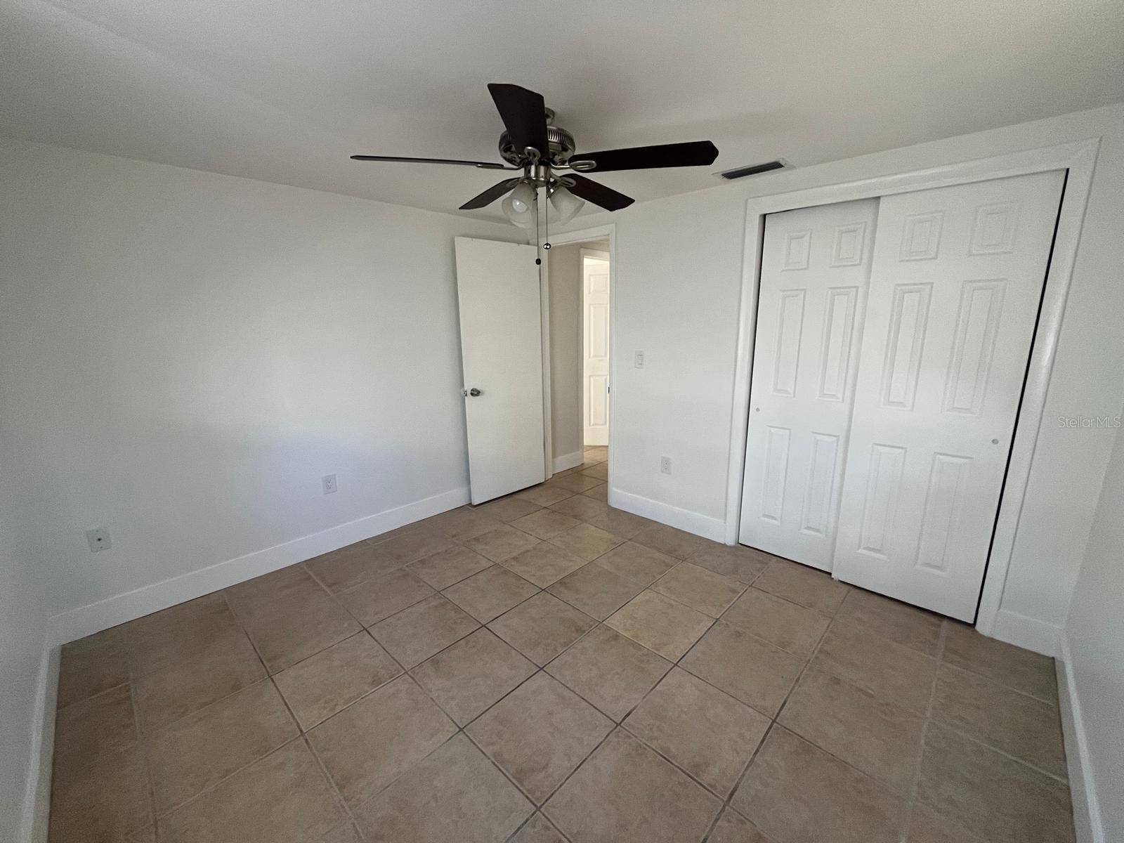 ALOHA GARDENS - Residential Lease