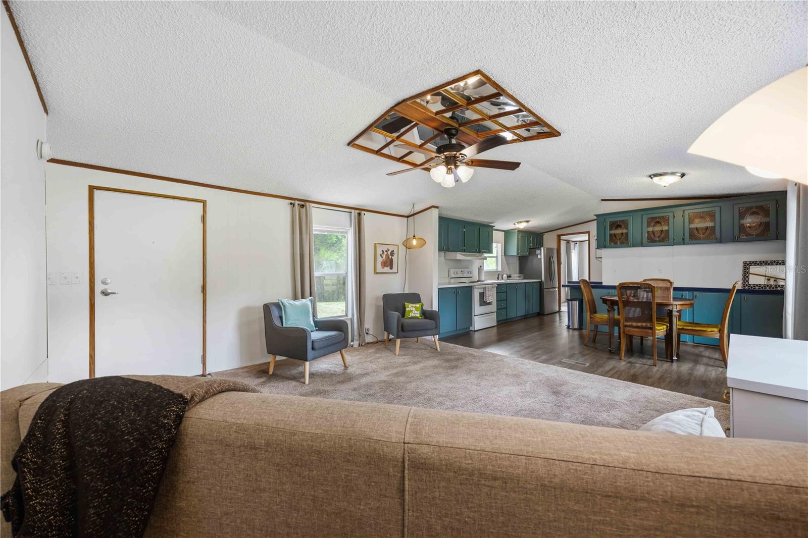 KATHLEEN HEIGHTS - Residential