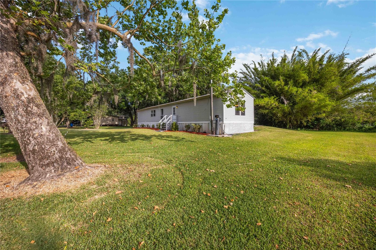 KATHLEEN HEIGHTS - Residential