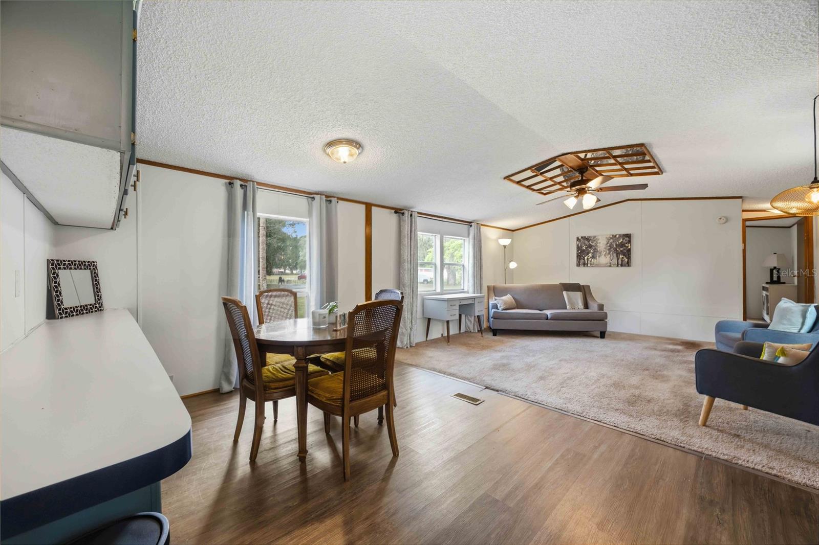 KATHLEEN HEIGHTS - Residential