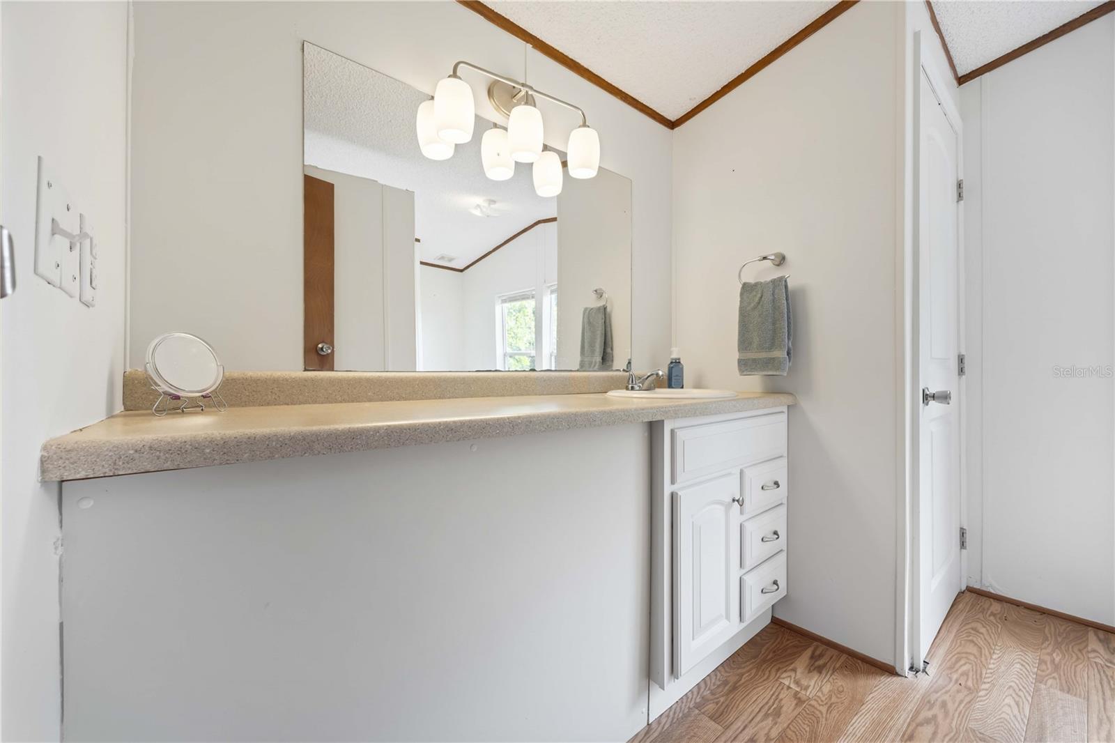 KATHLEEN HEIGHTS - Residential