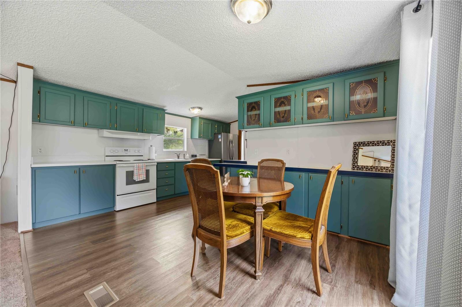 KATHLEEN HEIGHTS - Residential
