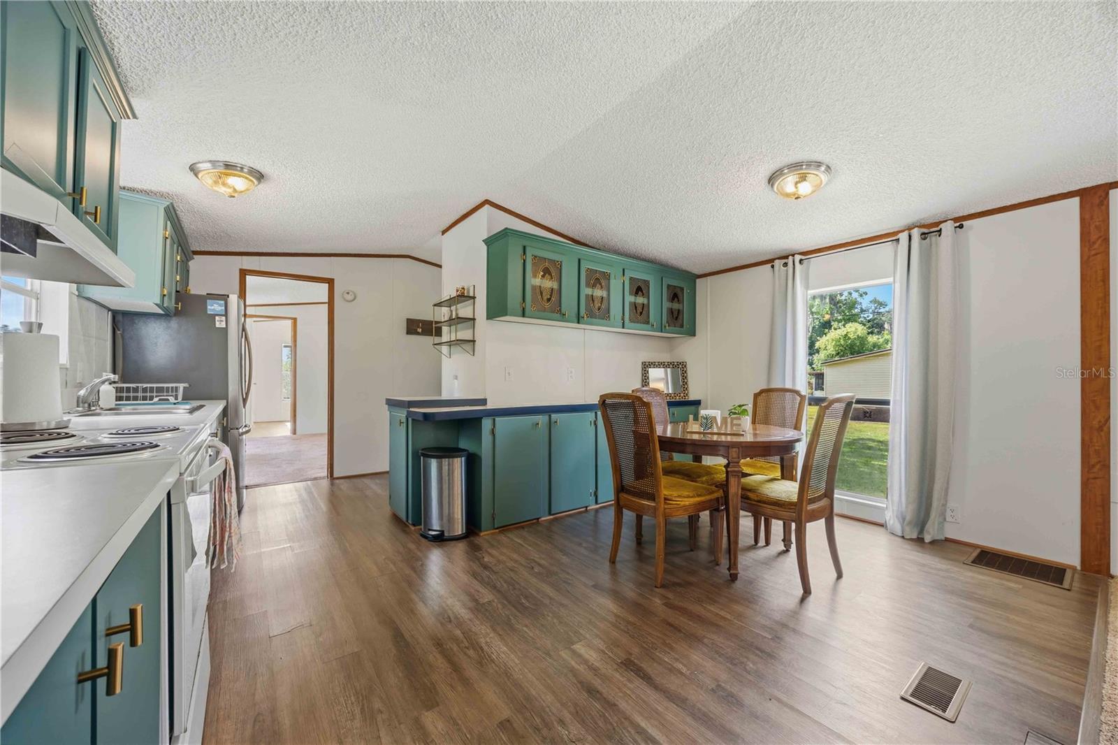 KATHLEEN HEIGHTS - Residential