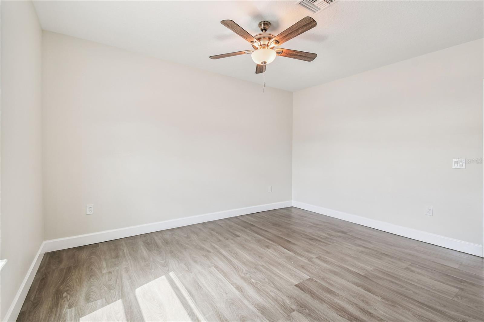 GRAY GABLES - Residential Lease