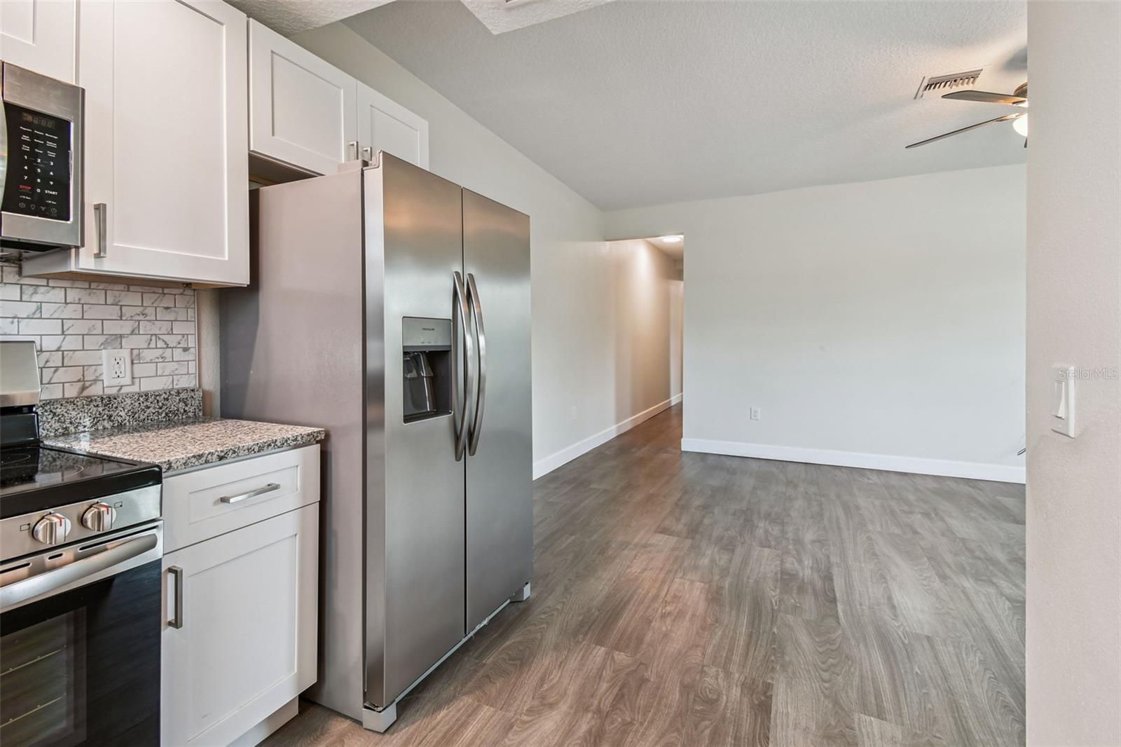 GRAY GABLES - Residential Lease