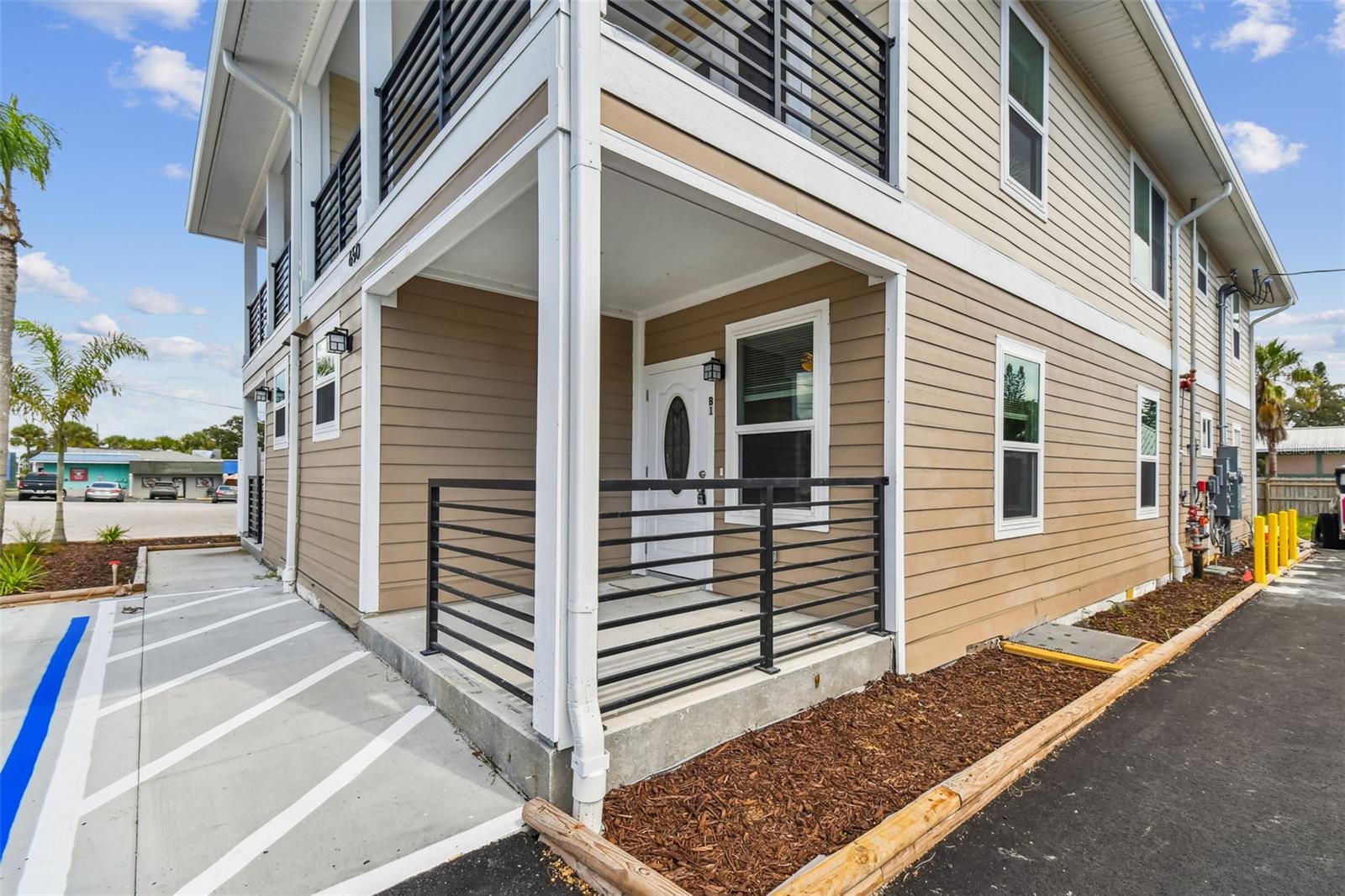 GRAY GABLES - Residential Lease