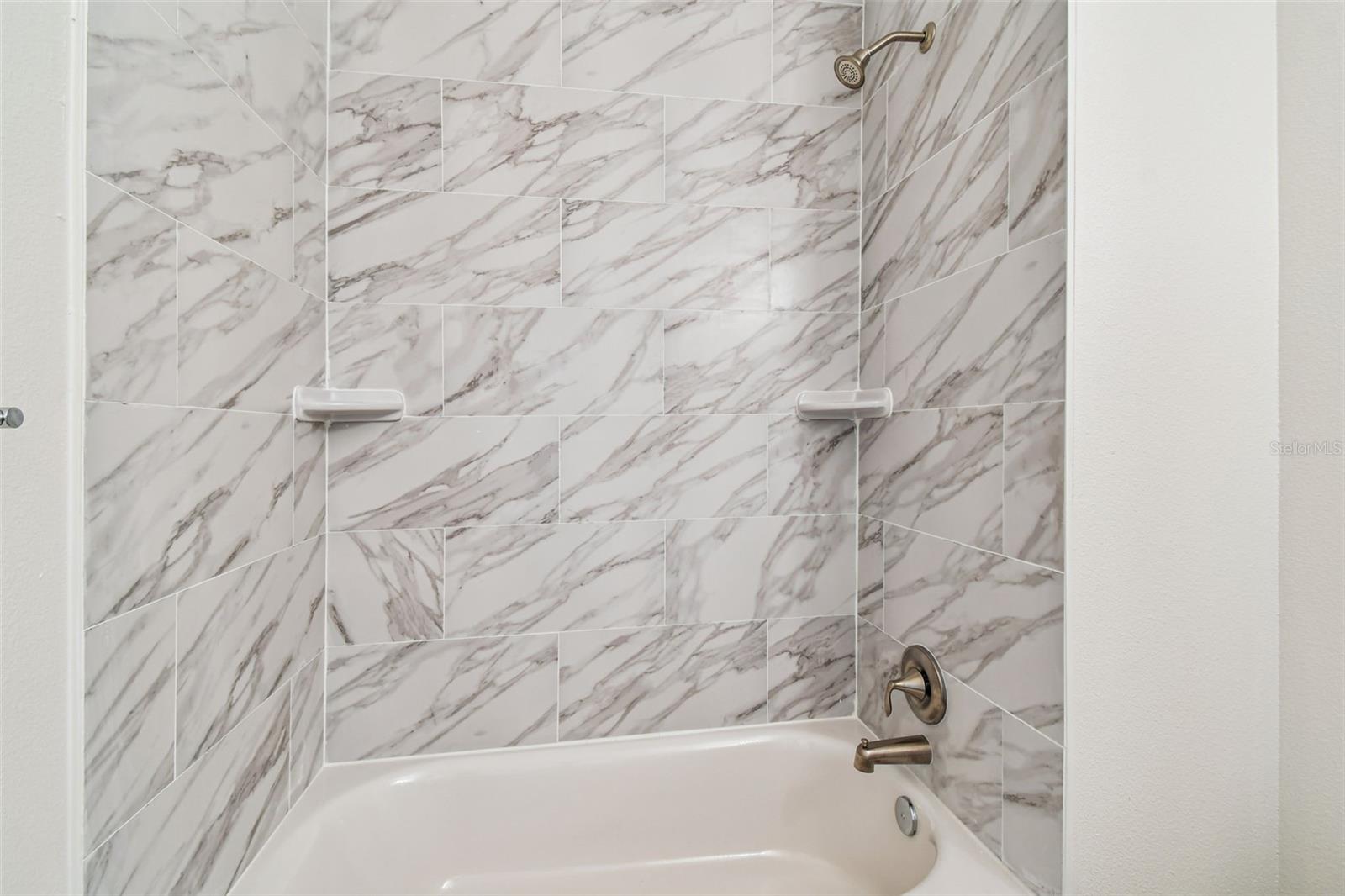 GRAY GABLES - Residential Lease