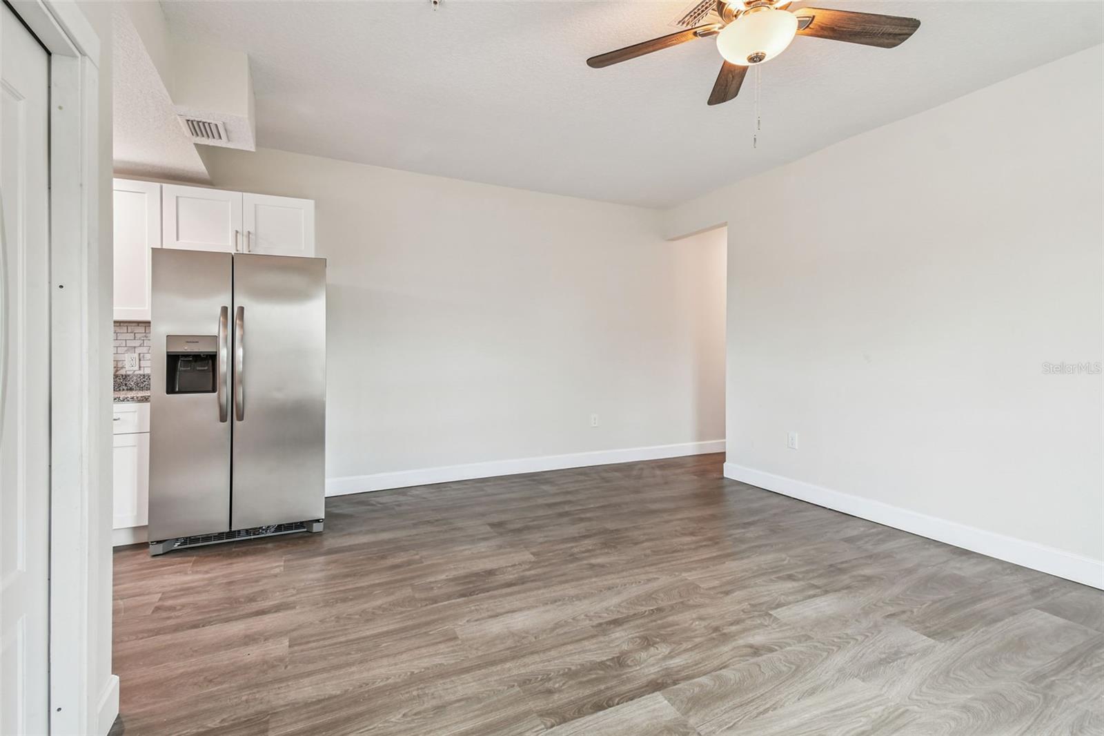 GRAY GABLES - Residential Lease