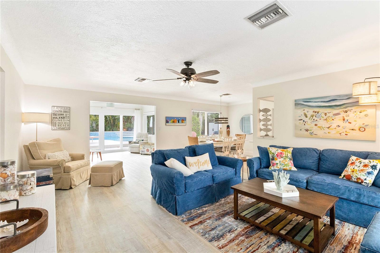 2266 SUNNYSIDE LANE