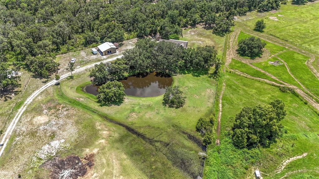 Photo of 16021 Winburn Drive S, Sarasota, FL 34240 (MLS # A4659135)