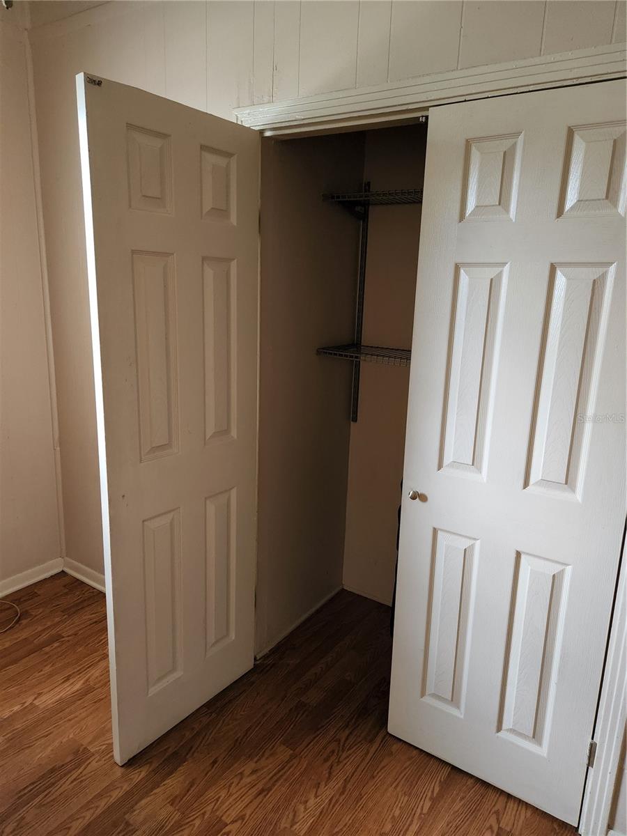 GROVE HEIGHTS - Commercial Sale