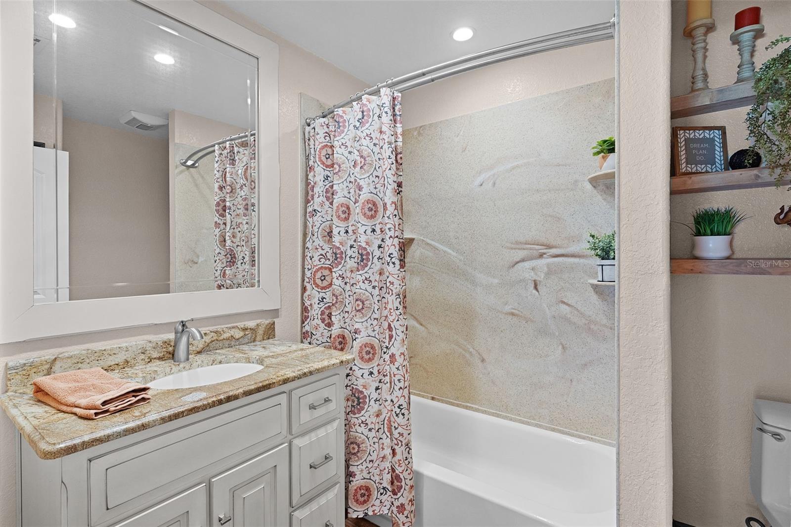 BELLEVIEW HEIGHTS ESTATE - Residential