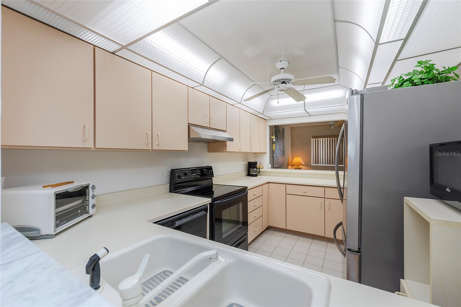 89 OCEANFRONT CONDO - Residential