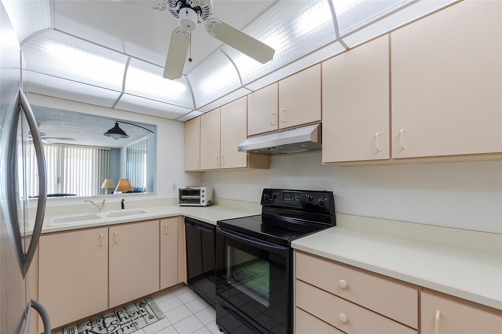 89 OCEANFRONT CONDO - Residential