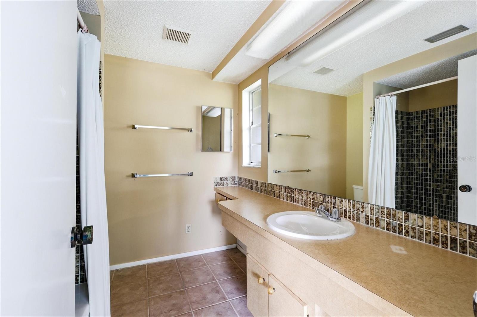CORDOVA LAKES PH I - Residential