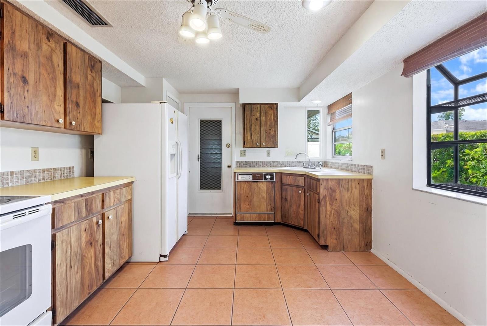 CORDOVA LAKES PH I - Residential