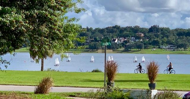 NORTH LAKESHORE CONDO - Residential