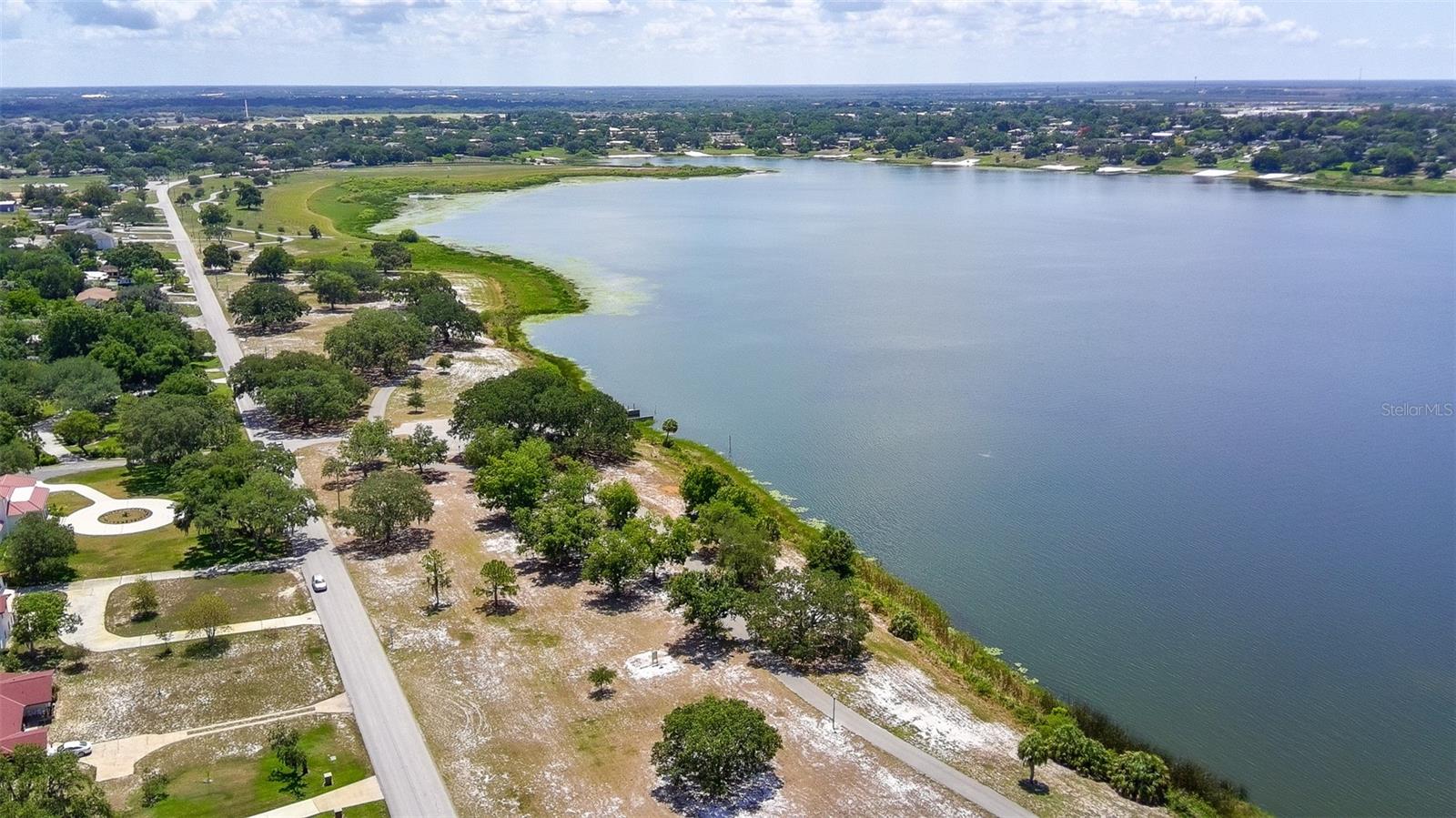 NORTH LAKESHORE CONDO - Residential