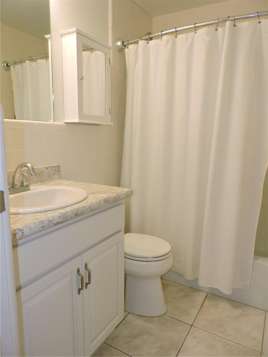 NORTH LAKESHORE CONDO - Residential