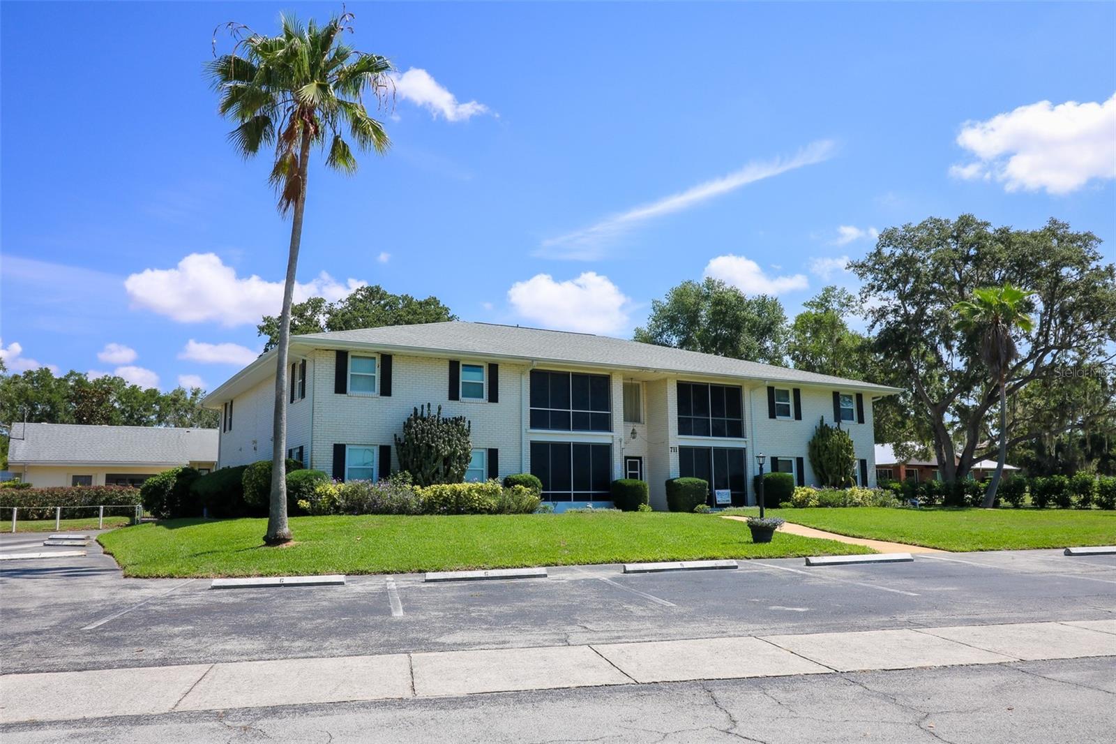 NORTH LAKESHORE CONDO - Residential