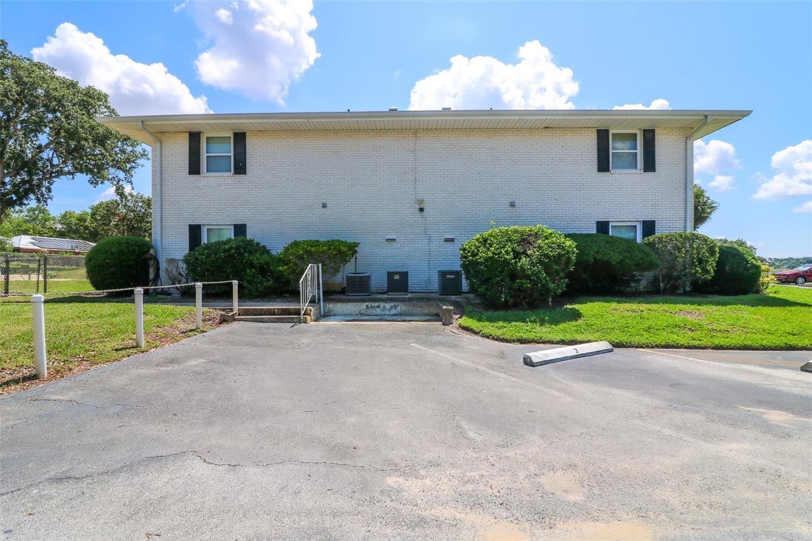 NORTH LAKESHORE CONDO - Residential