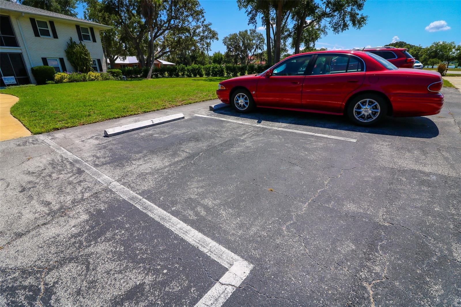 NORTH LAKESHORE CONDO - Residential