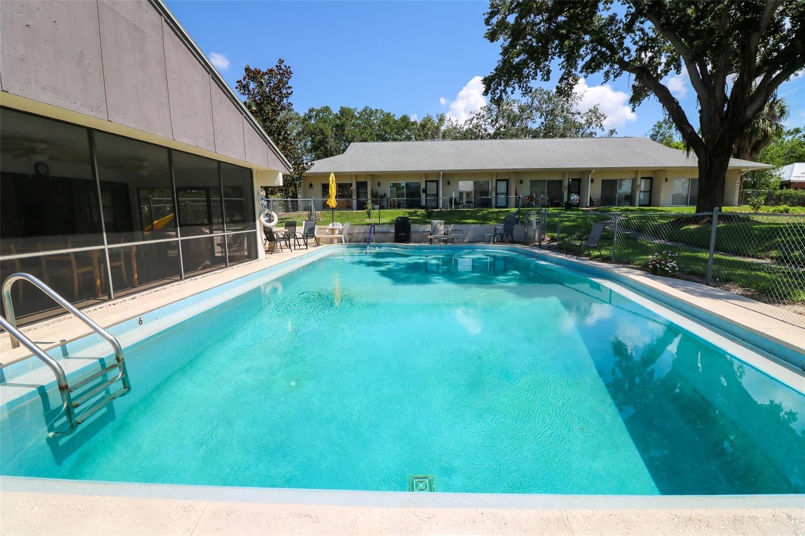 NORTH LAKESHORE CONDO - Residential