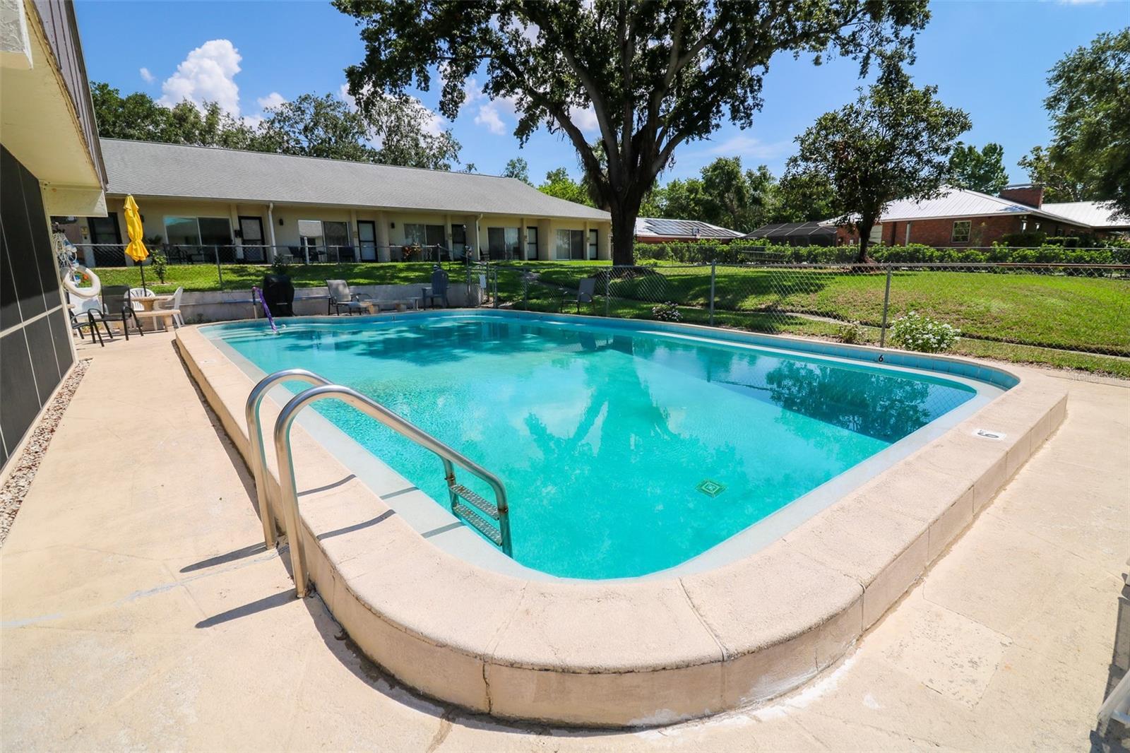 NORTH LAKESHORE CONDO - Residential