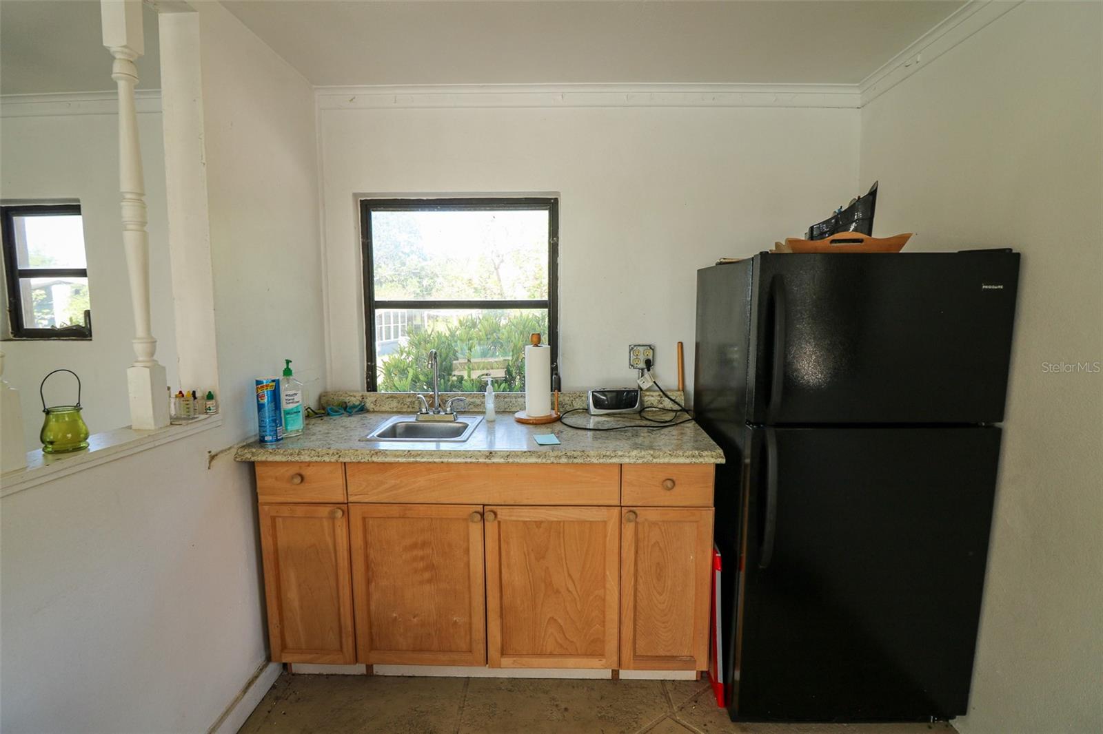 NORTH LAKESHORE CONDO - Residential