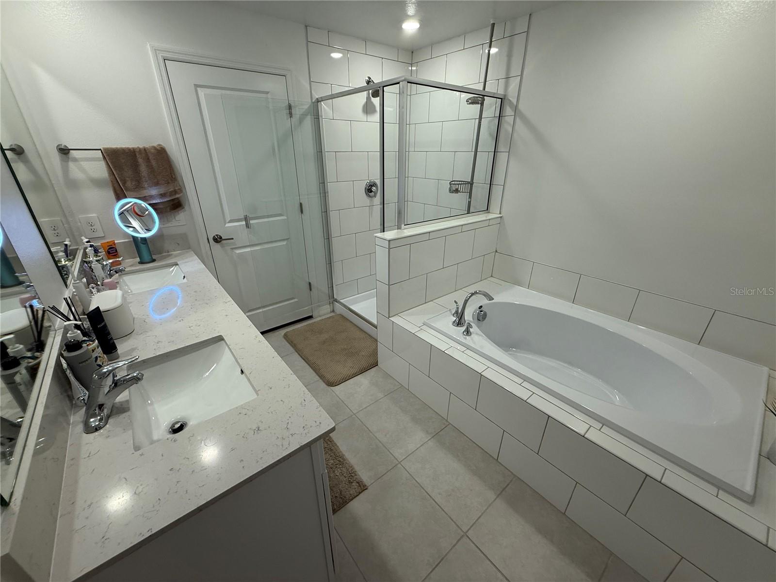 SEAIRE TOWNHOMES - Residential Lease