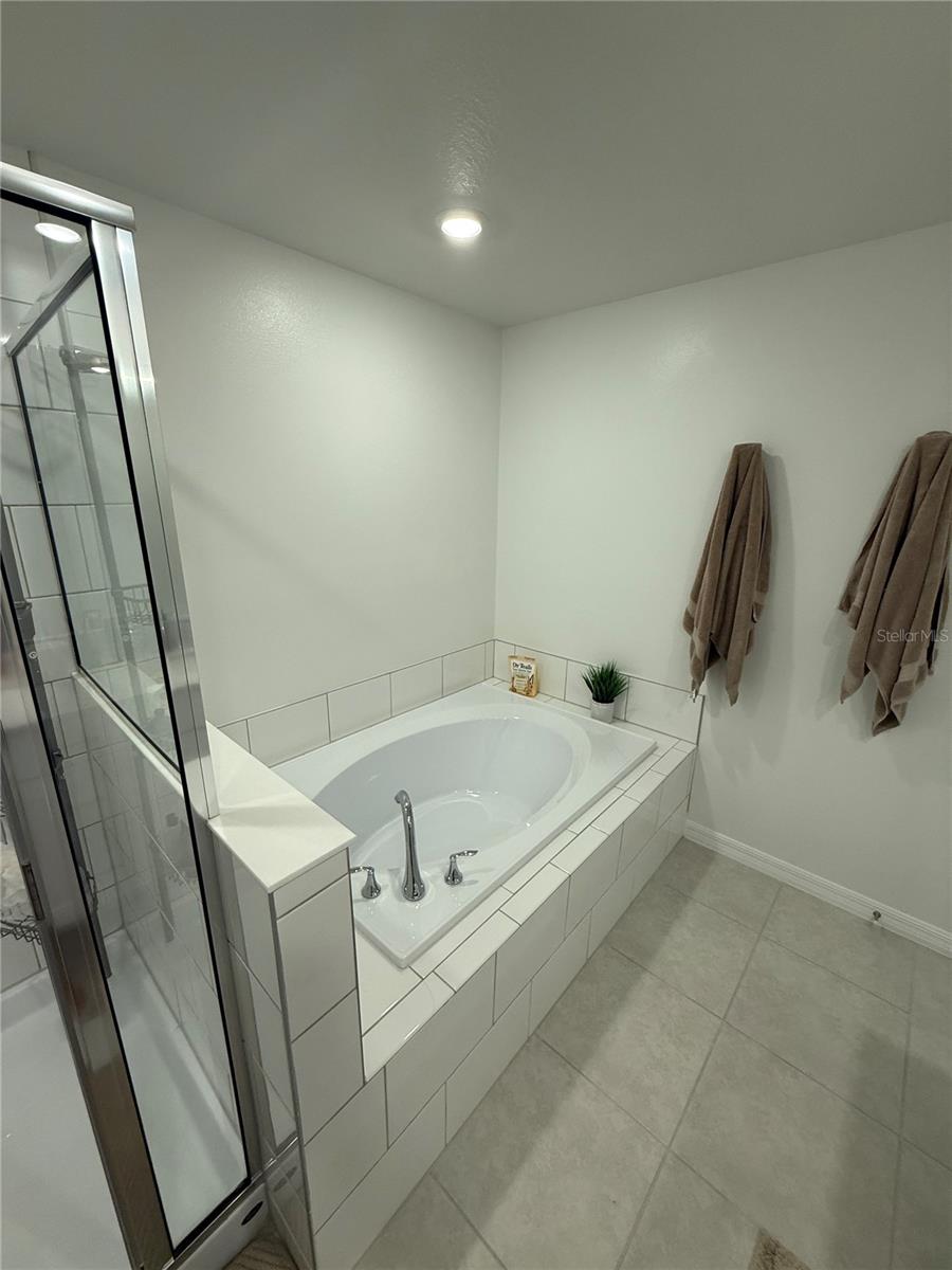 SEAIRE TOWNHOMES - Residential Lease