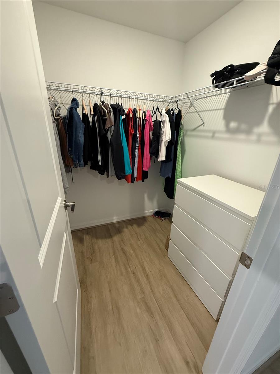 SEAIRE TOWNHOMES - Residential Lease