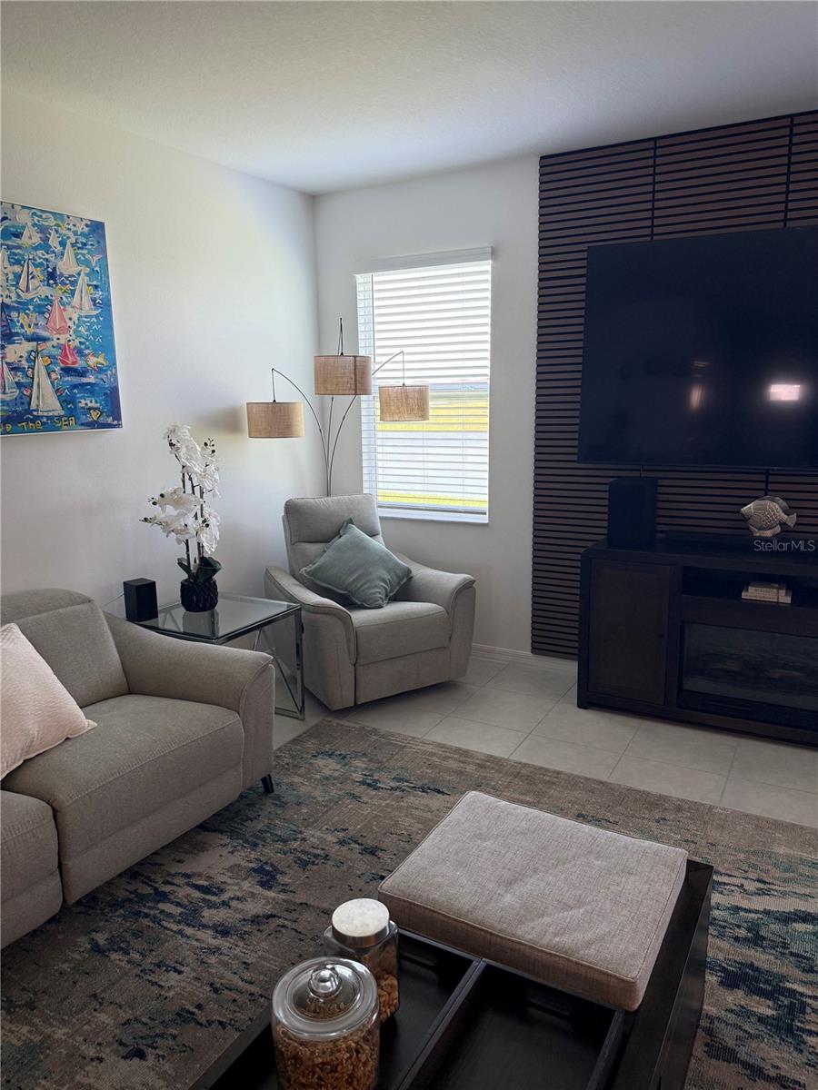 SEAIRE TOWNHOMES - Residential Lease