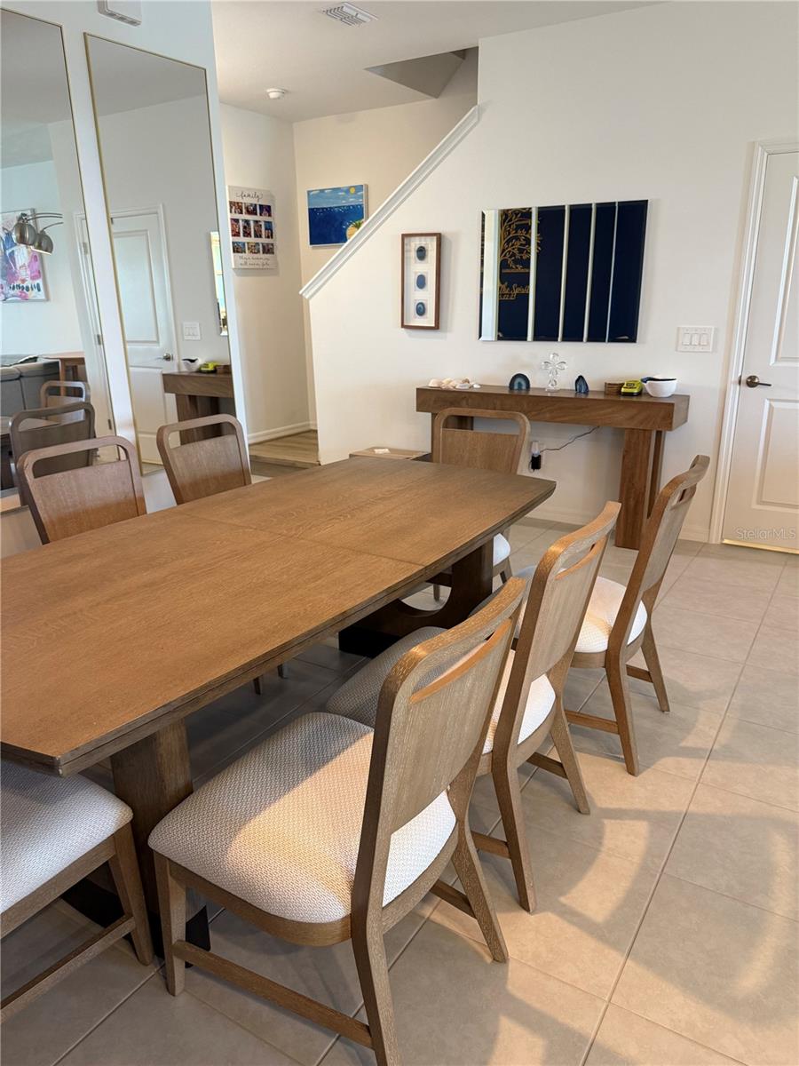 SEAIRE TOWNHOMES - Residential Lease