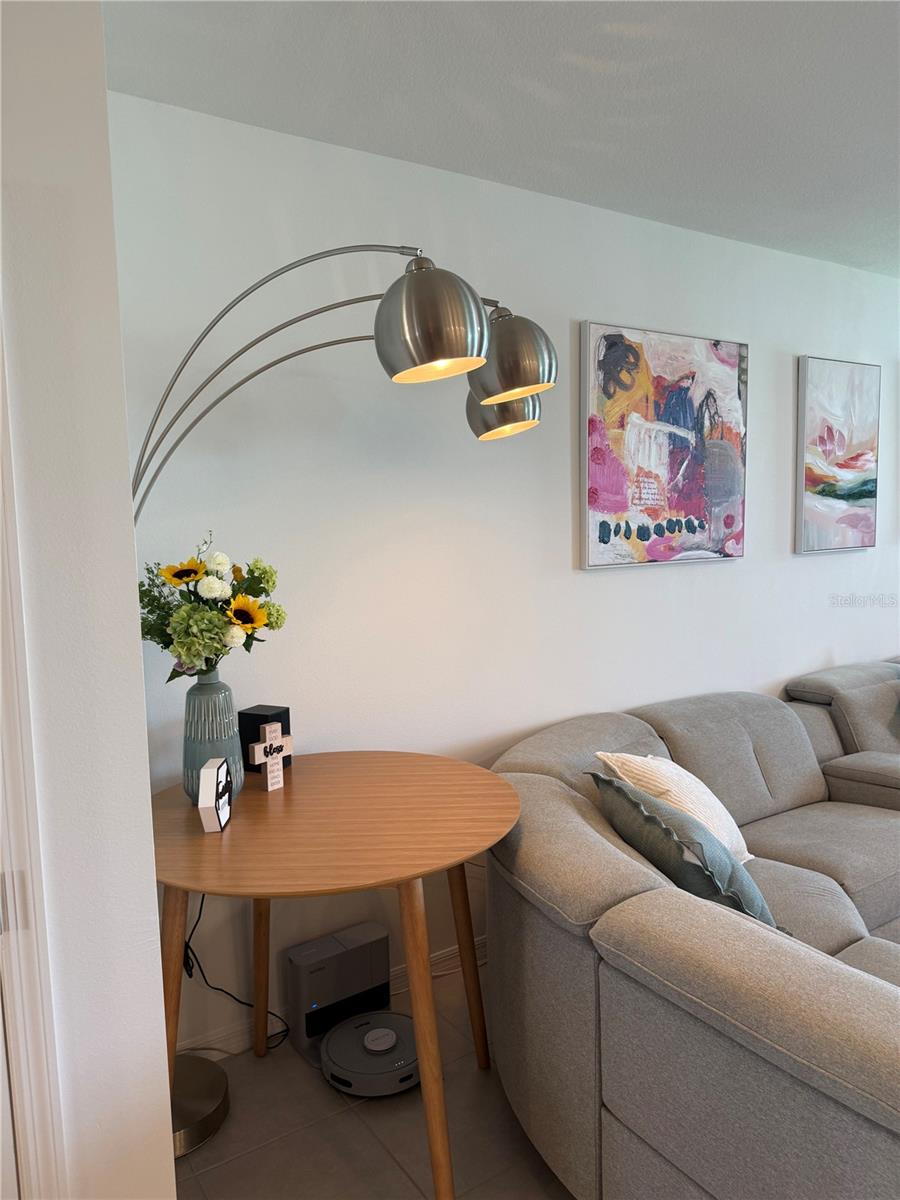 SEAIRE TOWNHOMES - Residential Lease