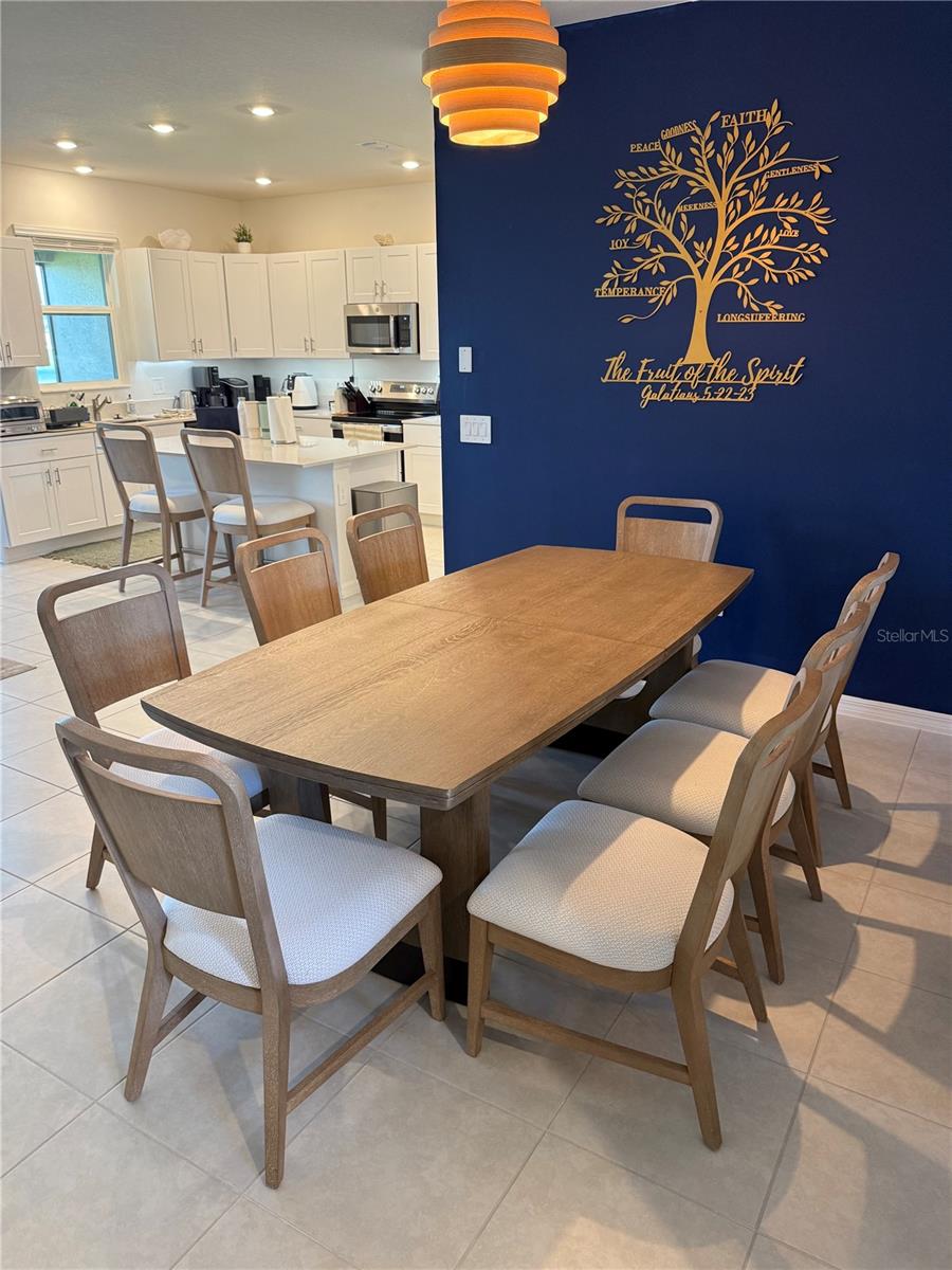 SEAIRE TOWNHOMES - Residential Lease