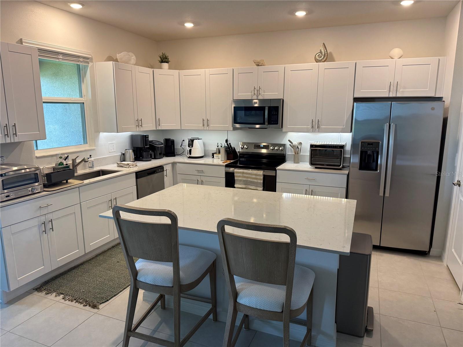 SEAIRE TOWNHOMES - Residential Lease