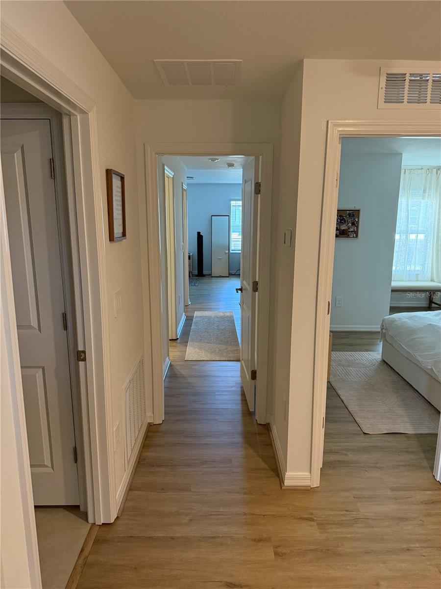 SEAIRE TOWNHOMES - Residential Lease