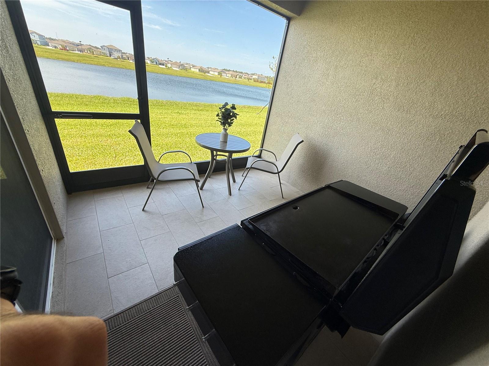 SEAIRE TOWNHOMES - Residential Lease