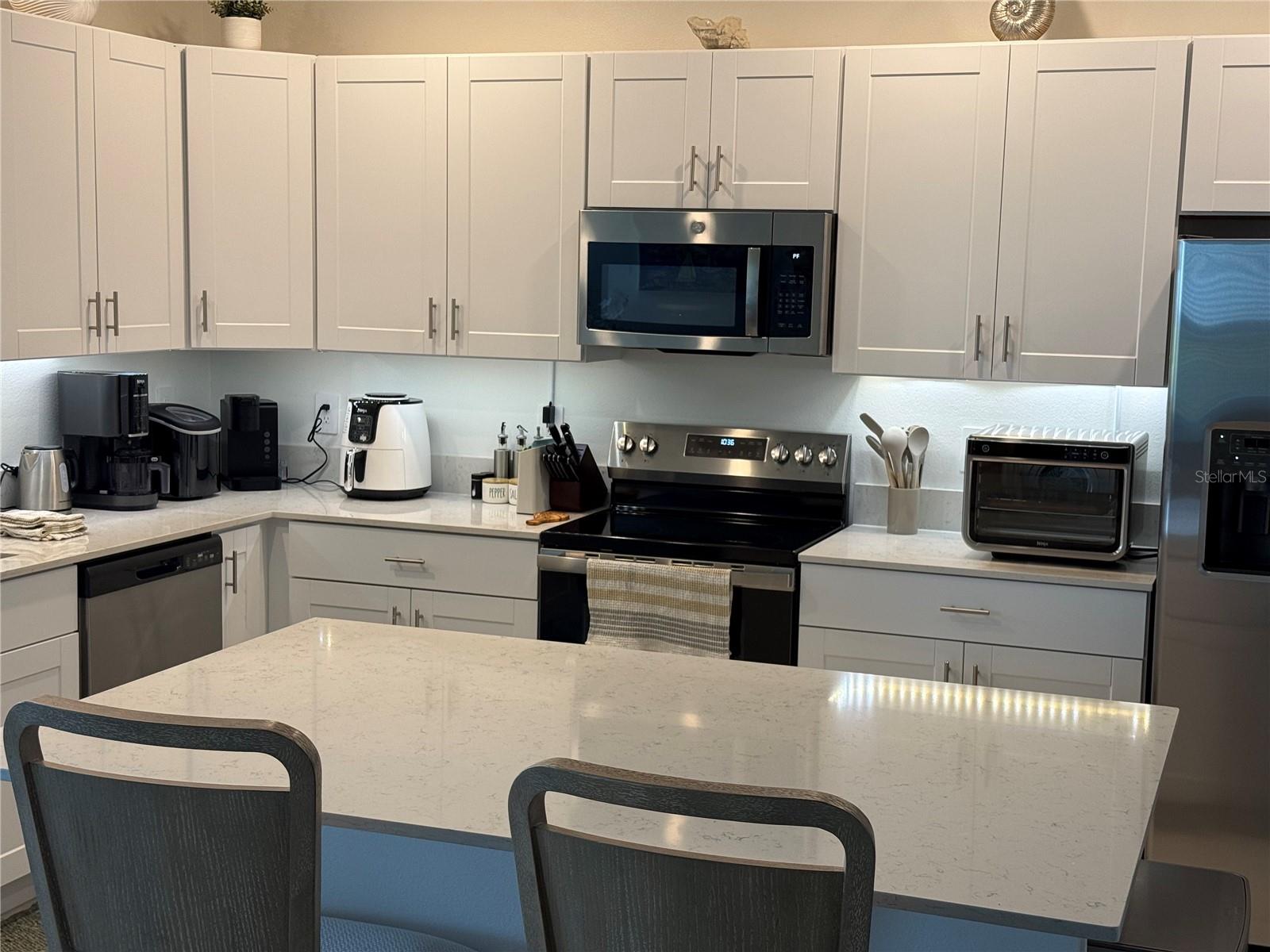 SEAIRE TOWNHOMES - Residential Lease