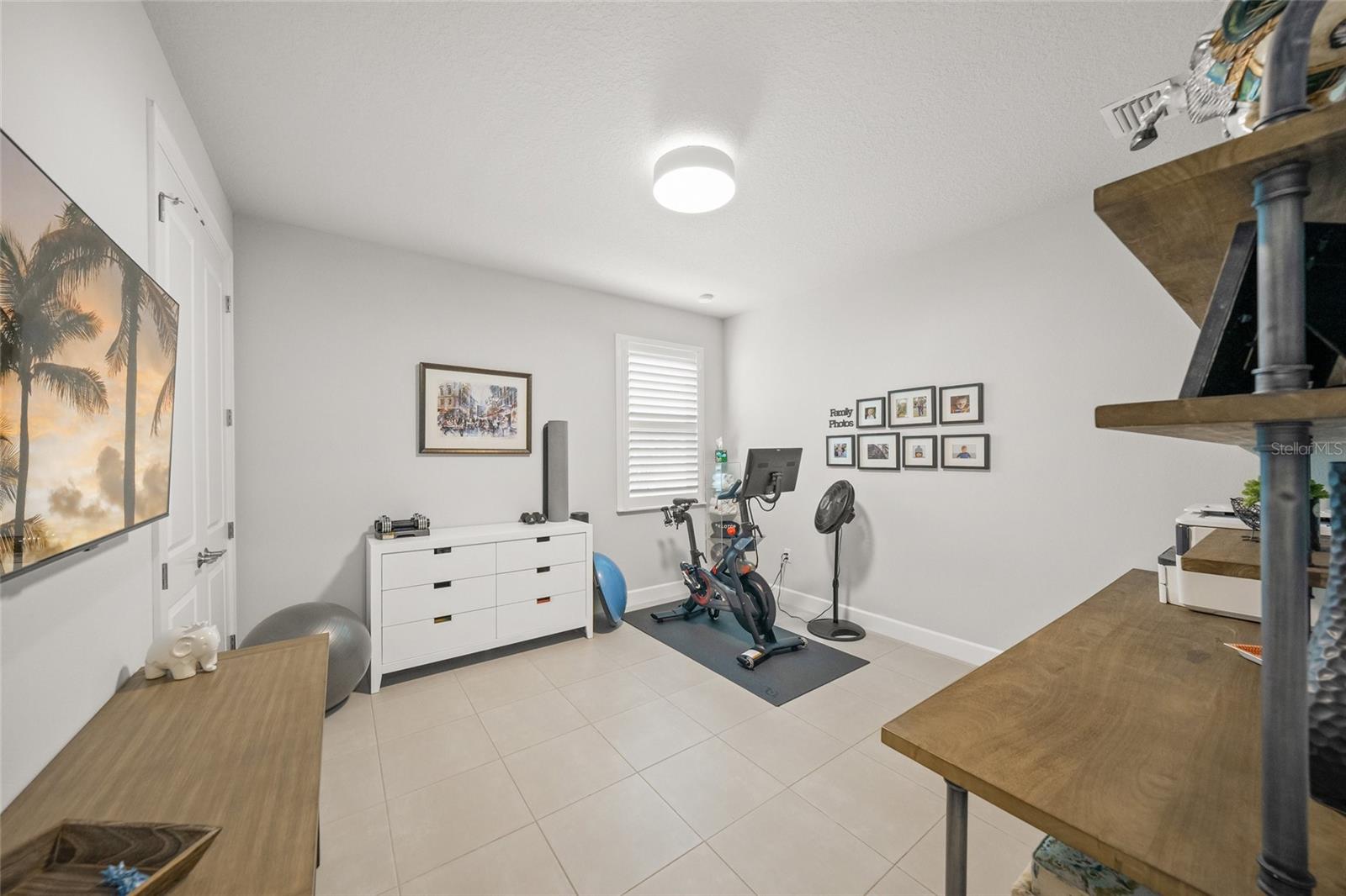 SANDHILL LAKE - Residential