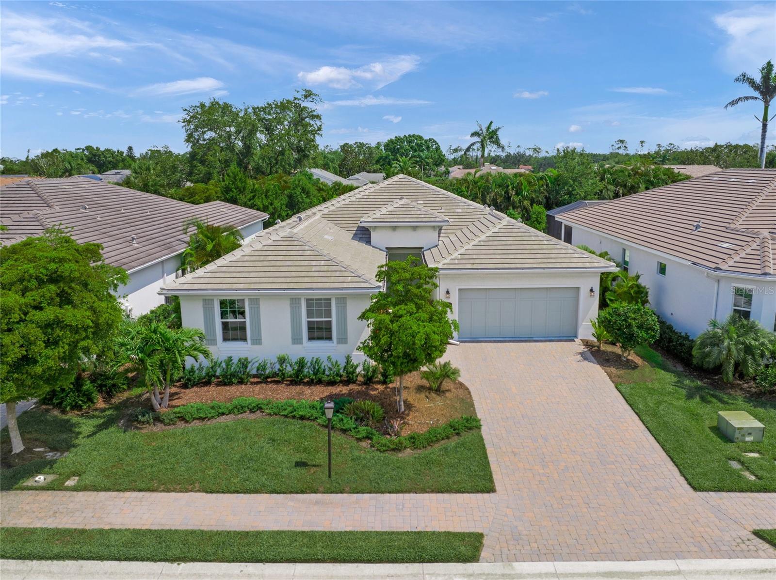 SANDHILL LAKE - Residential