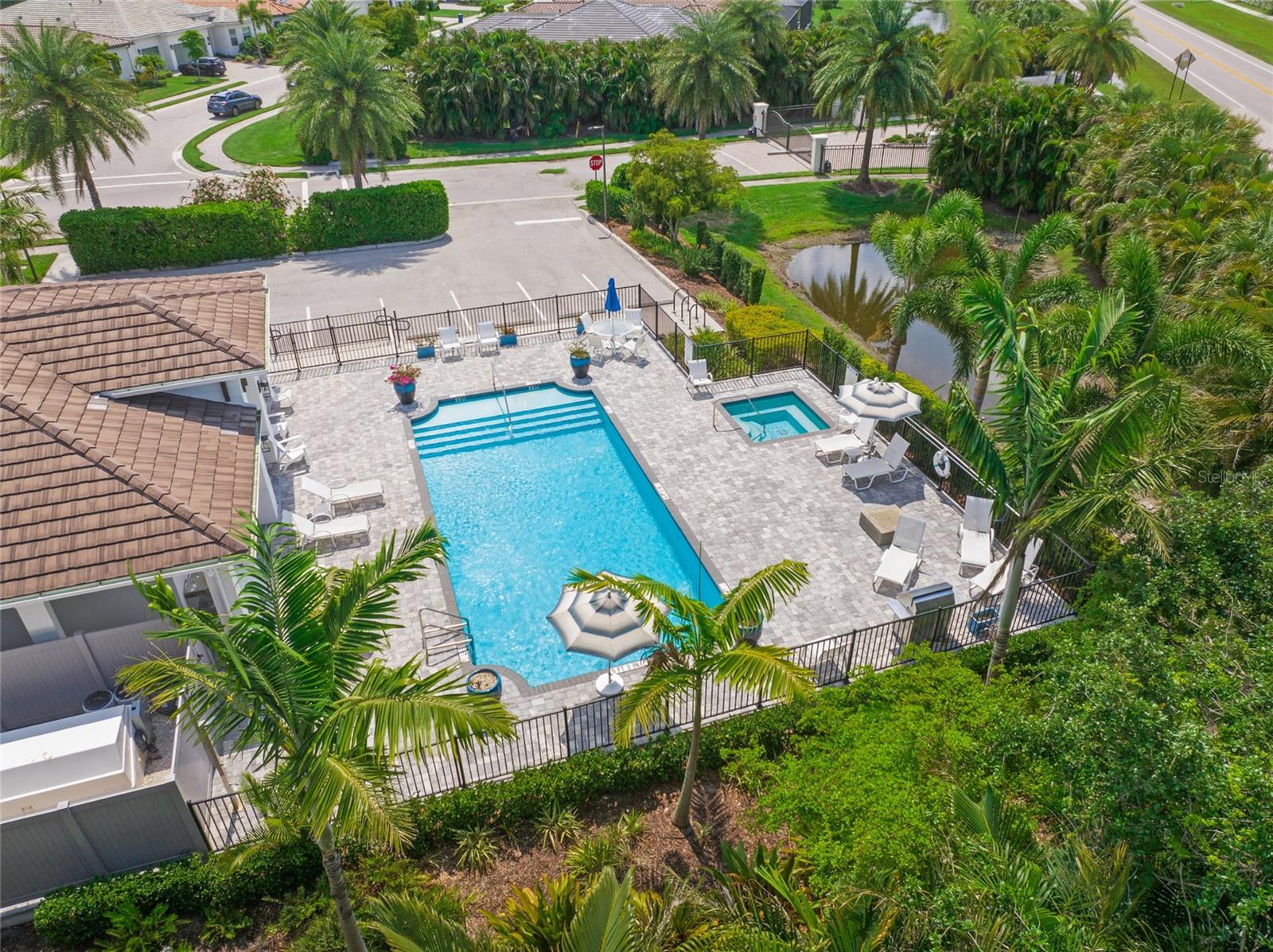 SANDHILL LAKE - Residential