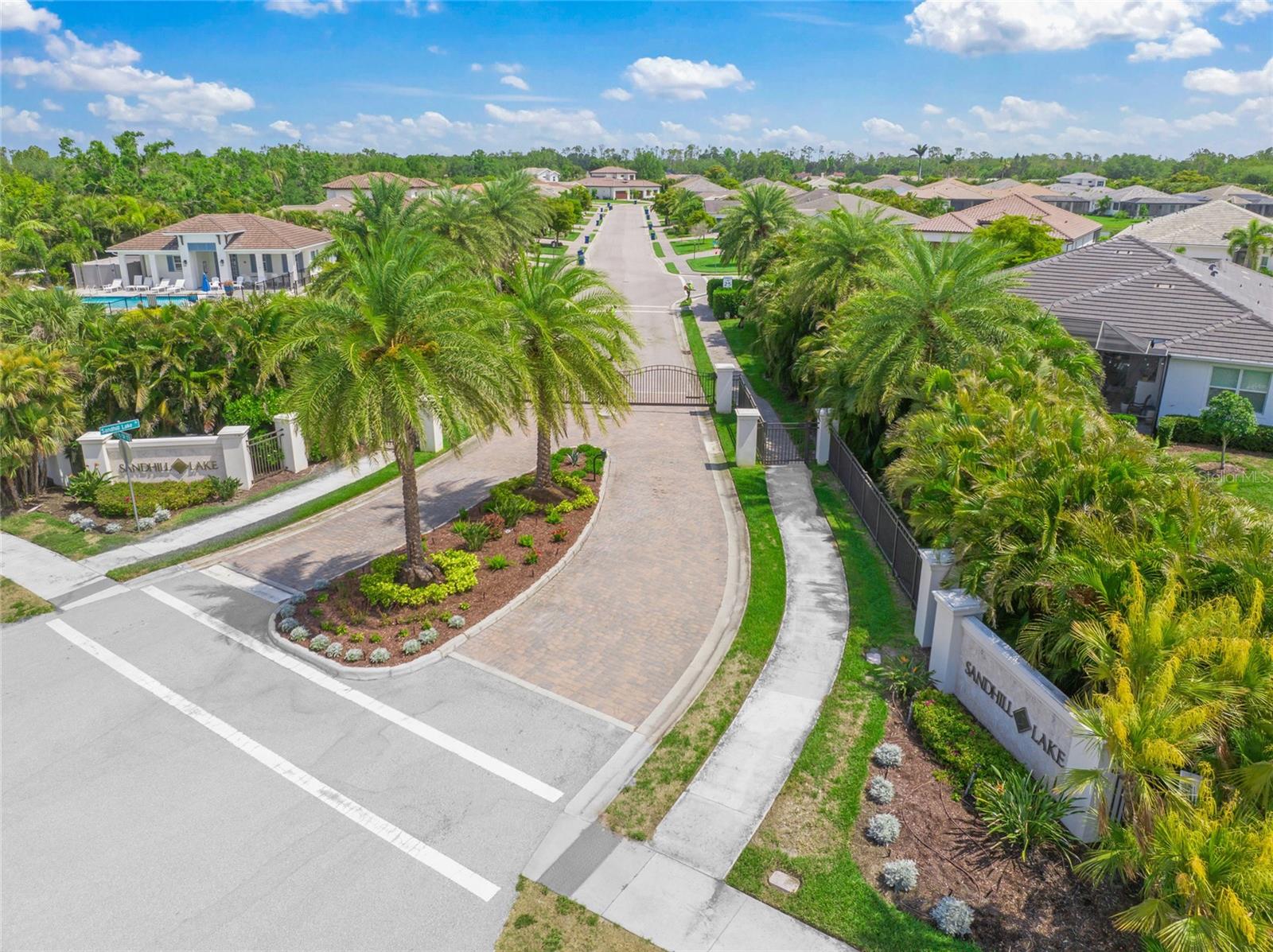 SANDHILL LAKE - Residential