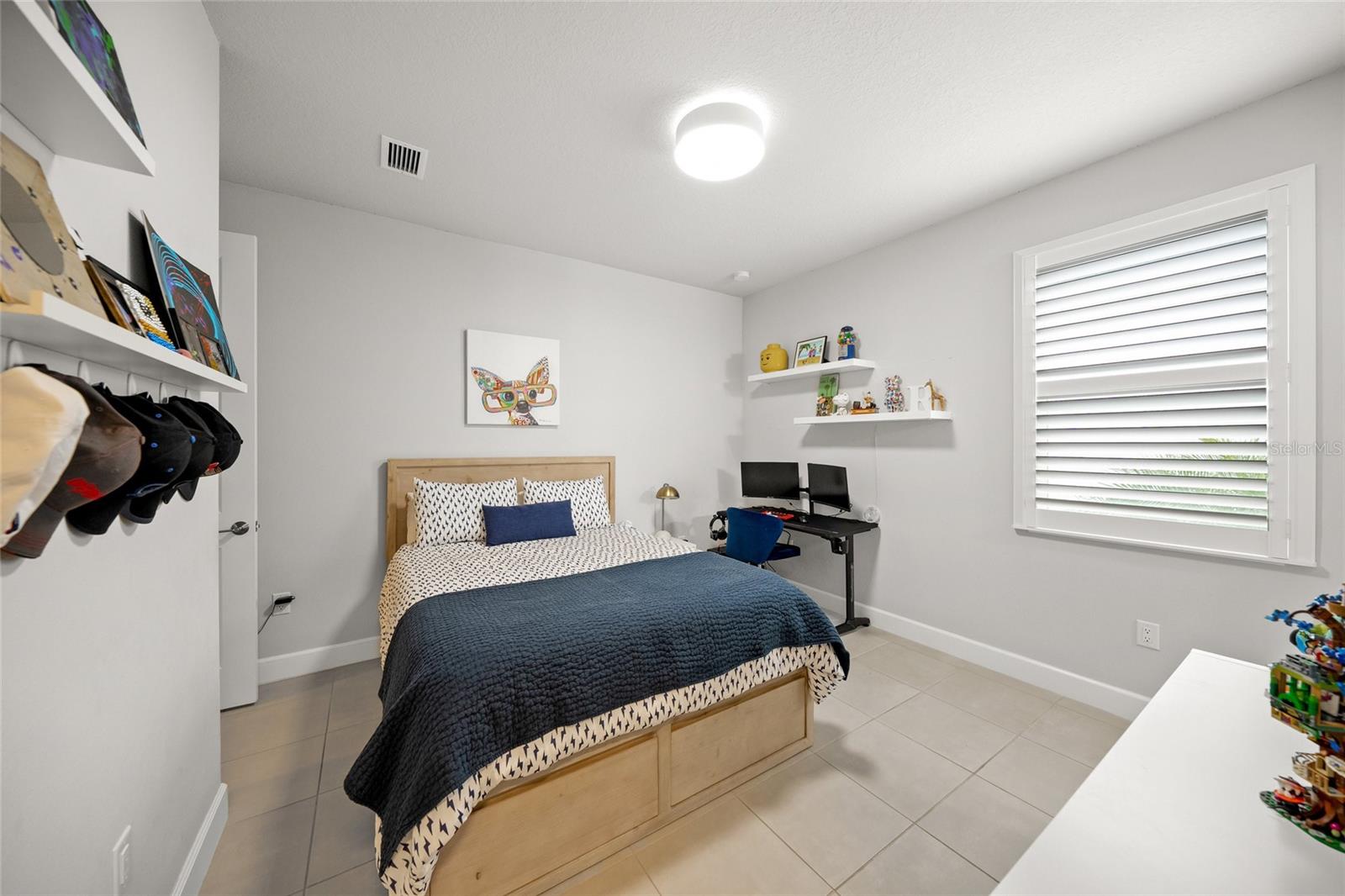 SANDHILL LAKE - Residential