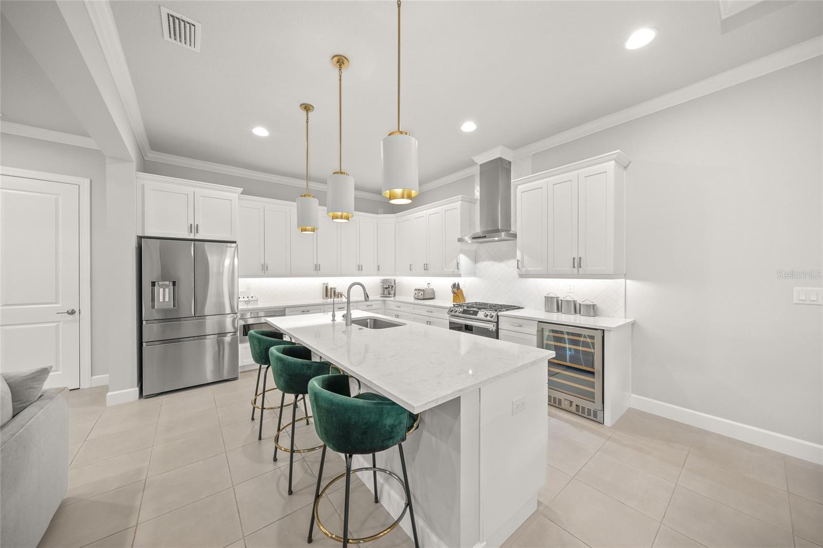 SANDHILL LAKE - Residential