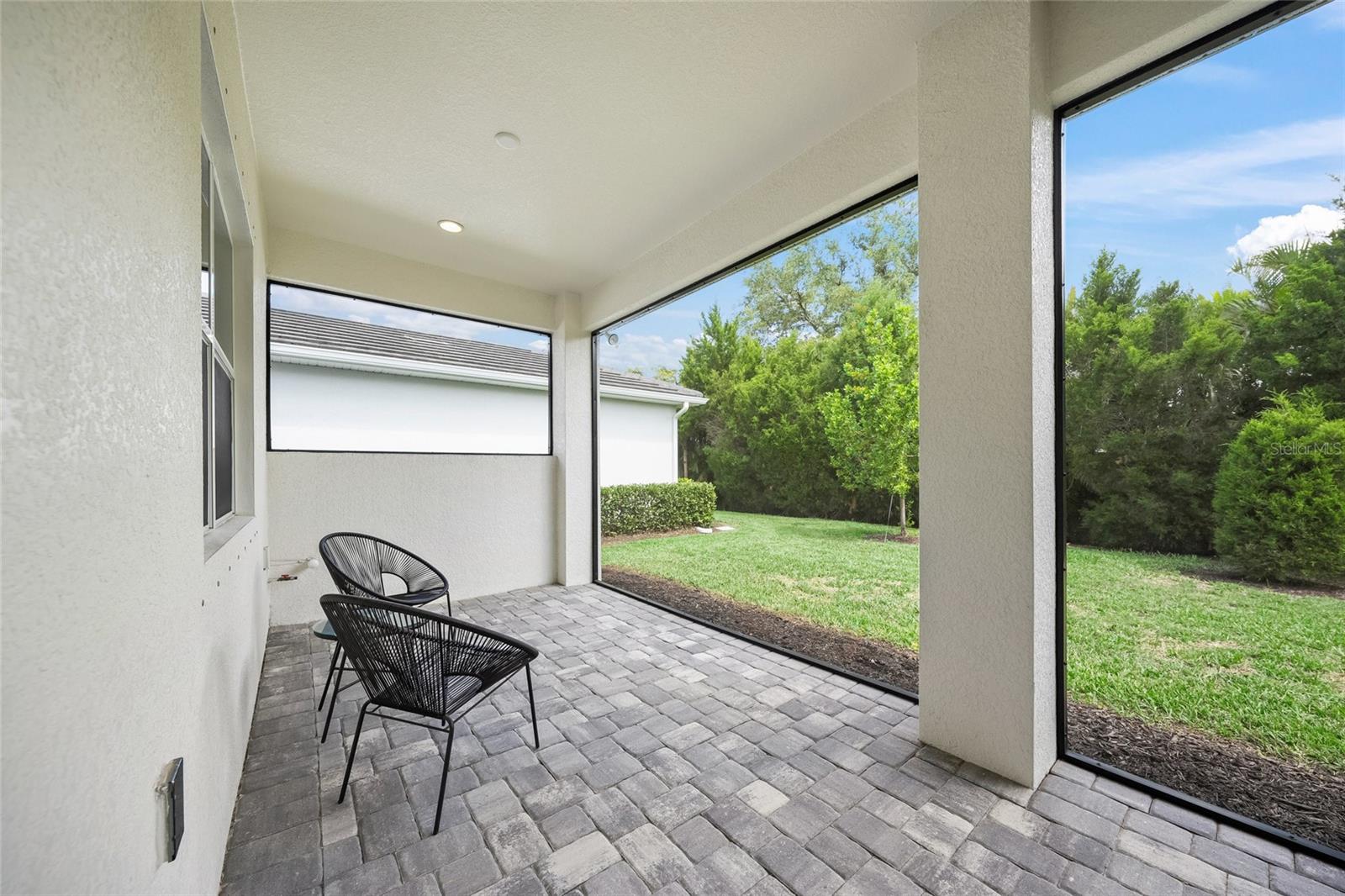 SANDHILL LAKE - Residential