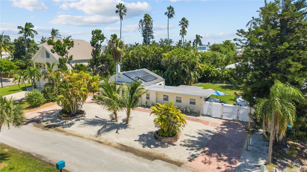 Photo of 760 Longboat Court, Longboat Key, FL 34228 (MLS # A4707147)