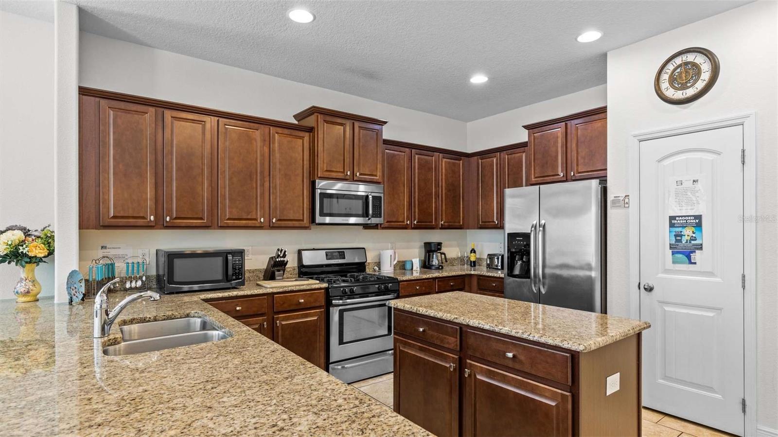 OAKMONT PH 01 - Residential Lease